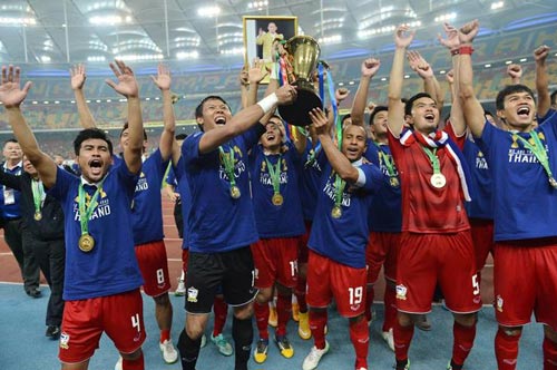 AFF Cup 2016: Song mã Việt Nam - Thái Lan đua vô địch AFF Cup 2016: Song mã Việt Nam - Thái Lan đua vô địch