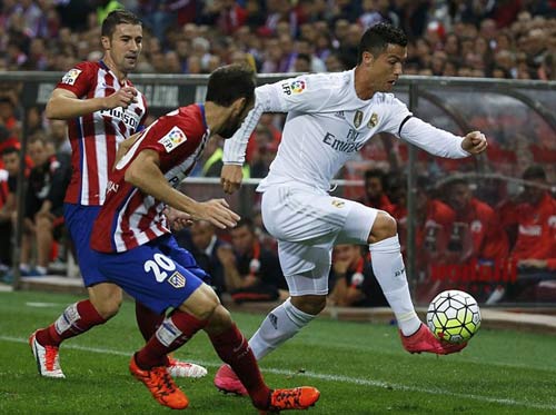 Real đá derby Madrid: “Cột chống trời” Ronaldo Real đá derby Madrid: “Cột chống trời” Ronaldo