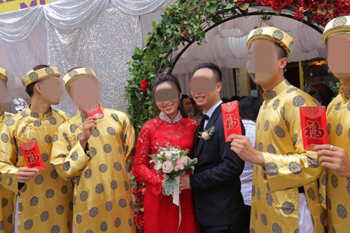 Đám cưới 10 tỷ ở Hưng Yên "chỉ là bịa đặt" Đám cưới 10 tỷ ở Hưng Yên "chỉ là bịa đặt"