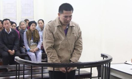 Giết chị họ để trốn nợ rồi bình thản tham dự đám tang Giết chị họ để trốn nợ rồi bình thản tham dự đám tang
