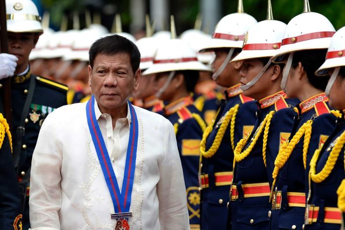 Đoàn xe hộ tống Tổng thống Philippines bị đánh bom Đoàn xe hộ tống Tổng thống Philippines bị đánh bom