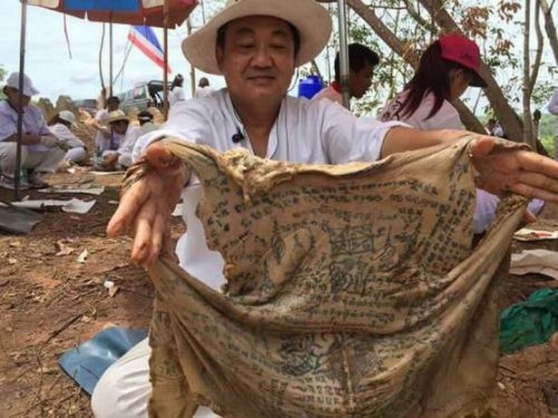 Phát hiện xác xăm kín người, da còn nguyên vẹn ở Thái Lan Phát hiện xác xăm kín người, da còn nguyên vẹn ở Thái Lan