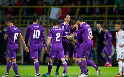 Real Madrid - Cultural: Bước đệm tới Siêu kinh điển - 1