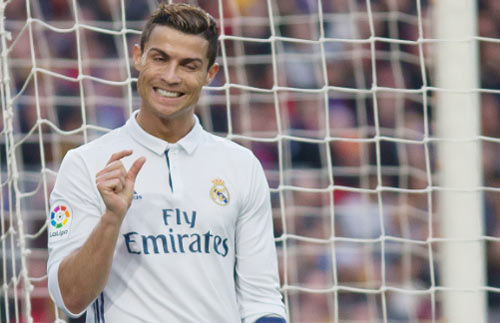 Sốc: Ronaldo đối mặt án tù 2-6 năm vì nghi án trốn thuế - 2