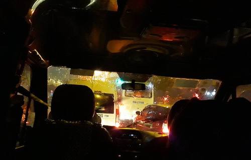 TP.HCM bất ngờ đón cơn mưa “khủng” ngày cuối tuần - 12