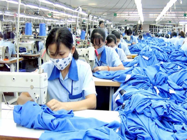 Người lao động sẽ làm thêm 600 giờ/năm? Người lao động sẽ làm thêm 600 giờ/năm?