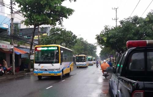 Người dân Đà Nẵng chính thức đi xe buýt miễn phí Người dân Đà Nẵng chính thức đi xe buýt miễn phí