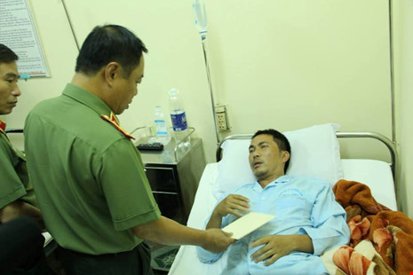 Thứ trưởng Bộ công an chỉ đạo điều tra vụ nổ ở Đắk Lắk Thứ trưởng Bộ công an chỉ đạo điều tra vụ nổ ở Đắk Lắk