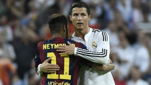 Ronaldo giành QBV, Neymar "dội gáo nước lạnh" cho siêu sao Real Ronaldo giành QBV, Neymar "dội gáo nước lạnh" cho siêu sao Real
