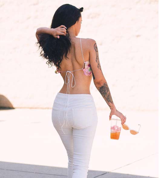 Người mẫu xăm trổ được ái mộ cuồng nhiệt vì quá gợi tình - 6