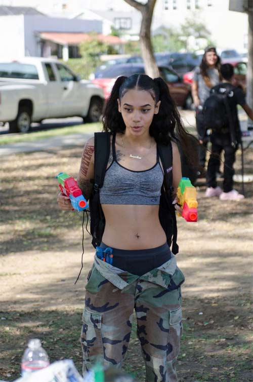 Người mẫu xăm trổ được ái mộ cuồng nhiệt vì quá gợi tình - 17