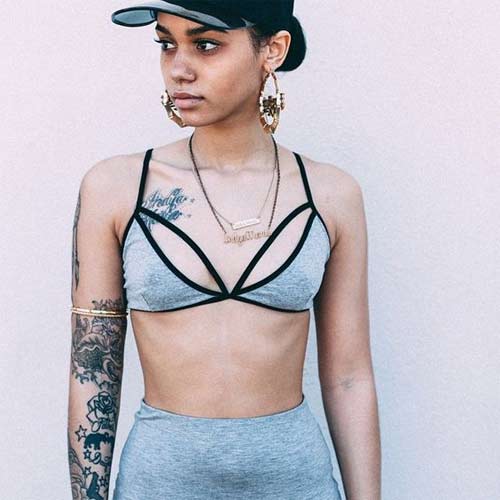 Người mẫu xăm trổ được ái mộ cuồng nhiệt vì quá gợi tình - 16