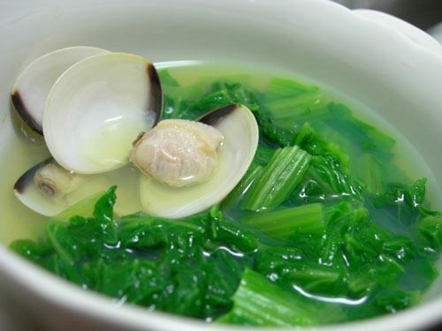 Người có dấu hiệu sau đây nên hạn chế ăn rau cải - 1