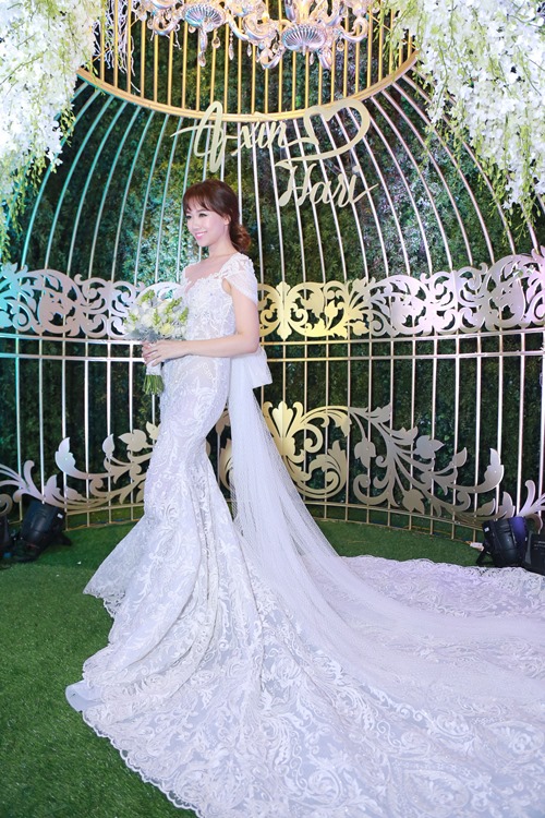 Toàn cảnh đám cưới lãng mạn như cổ tích của Hari Won và Trấn Thành