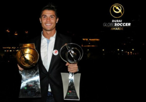 Tự thưởng, Ronaldo tậu siêu xe 2,7 tỷ đi chơi Noel Tự thưởng, Ronaldo tậu siêu xe 2,7 tỷ đi chơi Noel