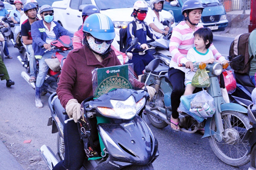 Người dân đổ về quê ăn Tết, Sài Gòn bất ngờ không kẹt xe - 6