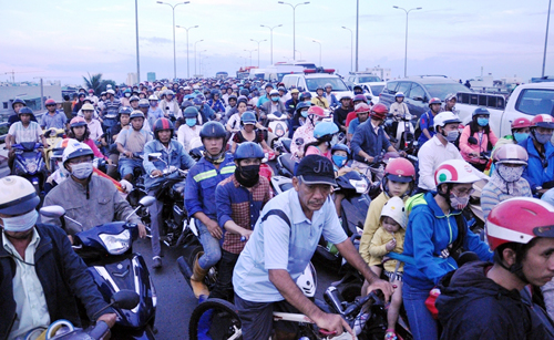 Người dân đổ về quê ăn Tết, Sài Gòn bất ngờ không kẹt xe - 16