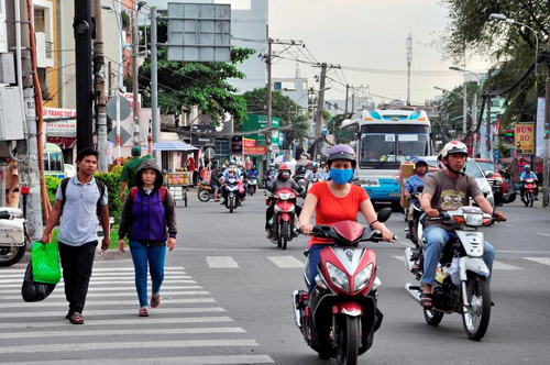 Người dân đổ về quê ăn Tết, Sài Gòn bất ngờ không kẹt xe - 13