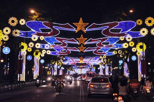 Kinh đô ánh sáng ở Sài Gòn chào đón năm mới 2017 Kinh đô ánh sáng ở Sài Gòn chào đón năm mới 2017