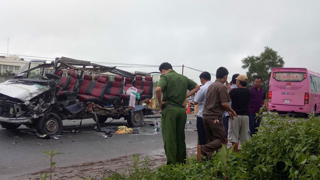 Vụ tai nạn 6 người chết ở Tây Ninh: “Chuyến du lịch định mệnh” Vụ tai nạn 6 người chết ở Tây Ninh: “Chuyến du lịch định mệnh”