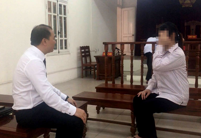 Cuộc đời bất hạnh của người phụ nữ vướng lao lý vì trộm tiền của “chồng” Cuộc đời bất hạnh của người phụ nữ vướng lao lý vì trộm tiền của “chồng”