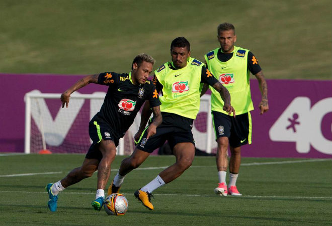 Nghi án PSG gây sức ép, Brazil dung túng Neymar giả chấn thương Nghi án PSG gây sức ép, Brazil dung túng Neymar giả chấn thương
