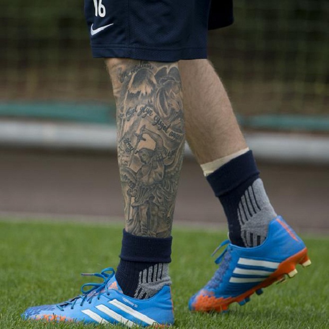 Bí ẩn sau hình xăm "độc" của Messi, Beckham, Sergio Ramos - 4