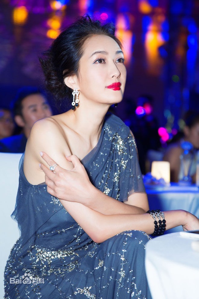 Mỹ nữ "dại trai" bao nuôi người tình và cái kết đắng Mỹ nữ "dại trai" bao nuôi người tình và cái kết đắng