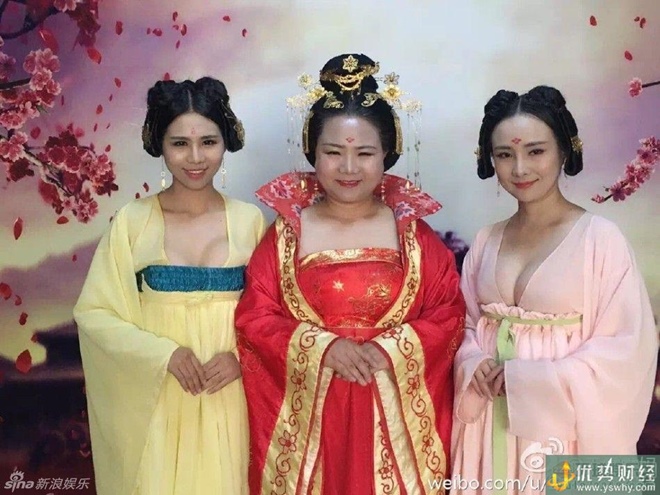 Mẹ Can Lộ Lộ dẫn đầu top những bà mẹ khiến con cái &#34;mất mặt&#34; - 2