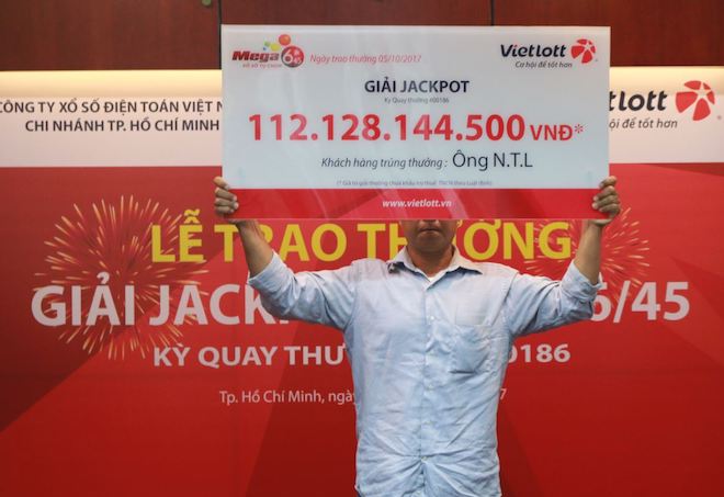 Cơn mưa ngang qua đã mang về 112 tỉ cho người chơi Vietlott như thế nào? Cơn mưa ngang qua đã mang về 112 tỉ cho người chơi Vietlott như thế nào?