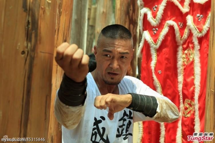 Thành Long phũ phàng sa thải vệ sĩ, trợ lý thân thiết gắn bó suốt 30 năm - 1