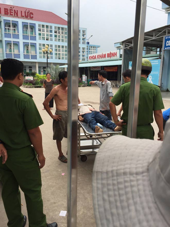 Nghe người nhà chưa chết mà đưa vào nhà xác, gia đình quậy bệnh viện Nghe người nhà chưa chết mà đưa vào nhà xác, gia đình quậy bệnh viện