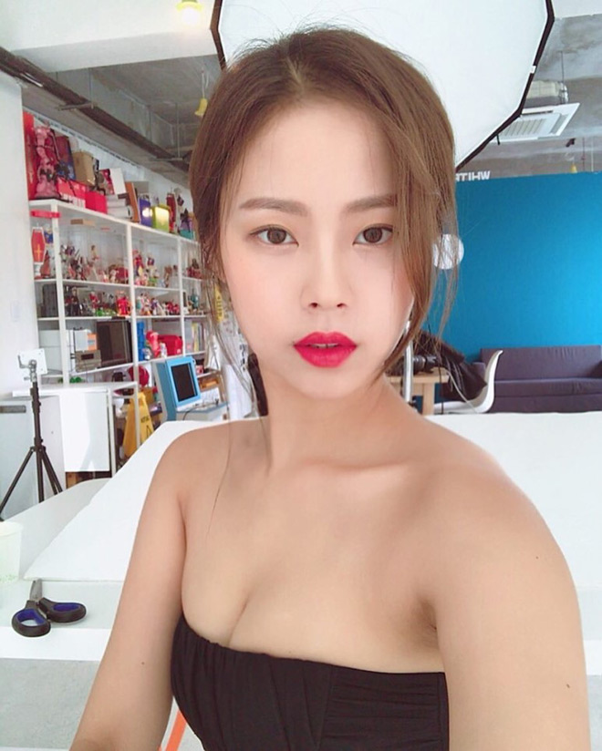 Người đẹp mới nổi được mệnh danh &#34;nữ thần&#34; trên mạng xã hội - 11