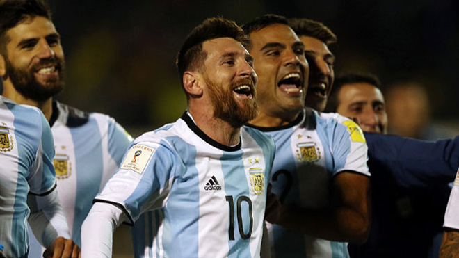 Messi và Maradona ở ĐT Argentina: Vĩ đại hay vĩ đại nhất chỉ cách 1 cúp Vàng - 1