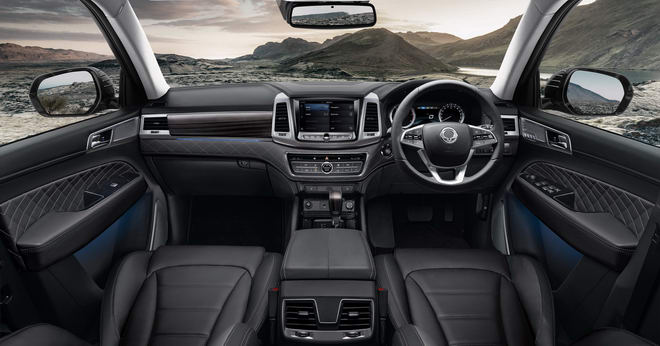 SsangYong Rexton 2018 ở Việt Nam chốt giá 1,08 tỷ đồng - ảnh 2 SsangYong Rexton 2018 ở Việt Nam chốt giá 1,08 tỷ đồng - ảnh 2