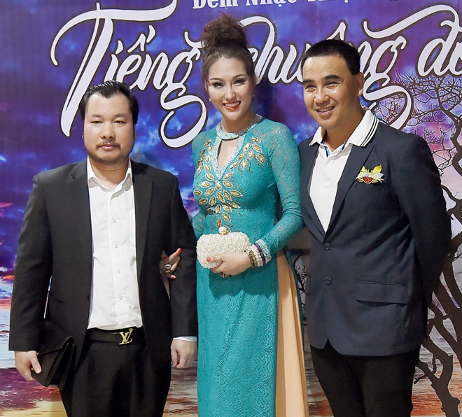 Sự thật về thân thế &#34;đại gia&#34; đang theo đuổi Phi Thanh Vân - 2