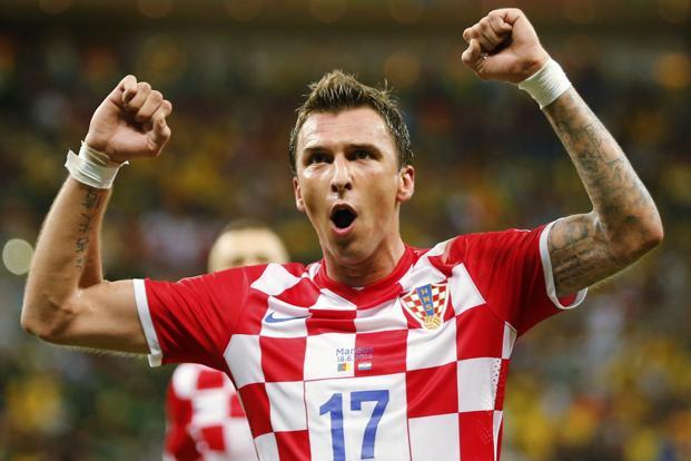 Điều ẩn giấu sau hình xăm &#34;độc&#34; của Kyle Walker, Mario Mandzukic - 3