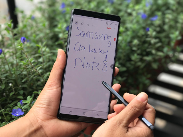 Bút S Pen trên Galaxy Note8: "Vũ khí" chinh phục mọi lứa tuổi Bút S Pen trên Galaxy Note8: "Vũ khí" chinh phục mọi lứa tuổi