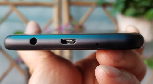 Đánh giá Samsung Galaxy J7+: Thân hình nhỏ, "bảo bối" lớn - 8