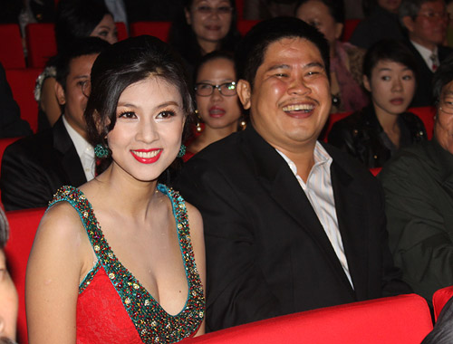 Lùm xùm của vợ chồng Xuân Bắc và chuyện &#34;sang vì vợ&#34; trong showbiz Việt - 4