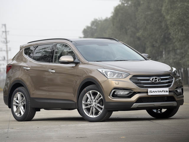 Hyundai Santa Fe 2017 ở Việt Nam hạ giá còn 898 triệu đồng Hyundai Santa Fe 2017 ở Việt Nam hạ giá còn 898 triệu đồng