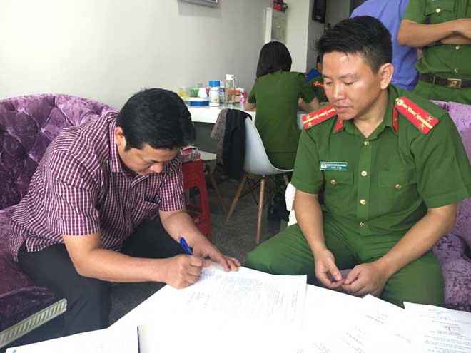 Cho vay "khống", 2 lãnh đạo ngân hàng ở Đắk Lắk bị bắt Cho vay "khống", 2 lãnh đạo ngân hàng ở Đắk Lắk bị bắt