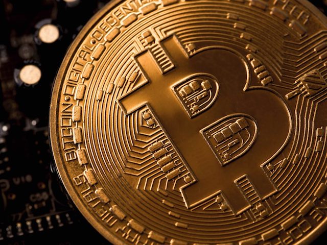 Đồng bitcoin tạo kỷ lục mới về giá, nhưng cũng đầy biến động