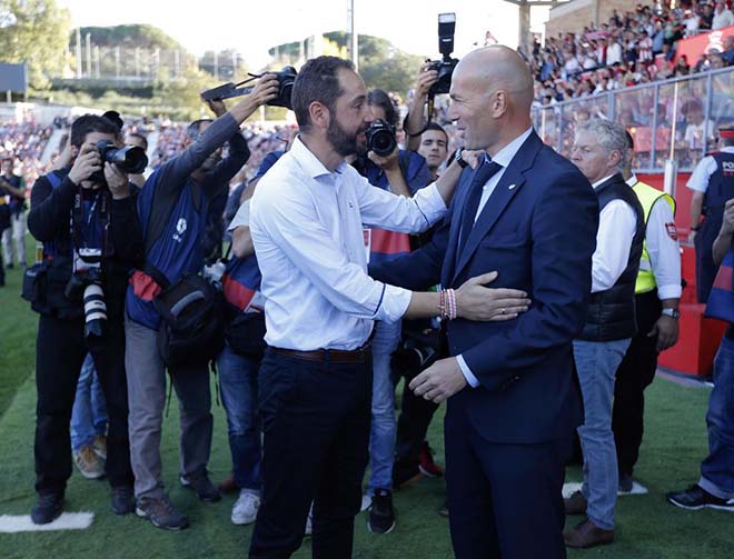 Real thua sốc: Zidane than trời, trách Ronaldo vô duyên - 1
