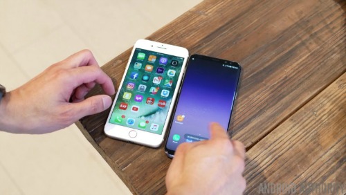 Kỳ phùng địch thủ: Chọn Galaxy S8+ hay iPhone 7 Plus? - 14
