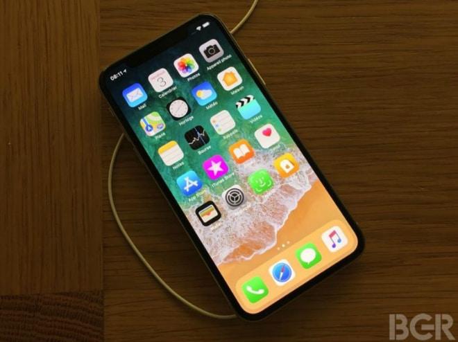 Dân Mỹ đang "phát cuồng" vì iPhone X Dân Mỹ đang "phát cuồng" vì iPhone X