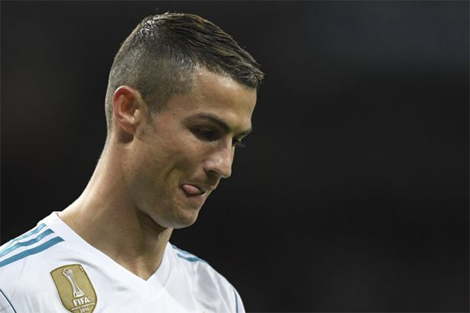 Đế chế Real “rung chuyển”: Bởi Ronaldo hay sự u mê của Perez? - 4