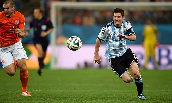 Nga - Argentina: Messi lạc lối, "siêu nhân" thăng hoa phút cuối Nga - Argentina: Messi lạc lối, "siêu nhân" thăng hoa phút cuối