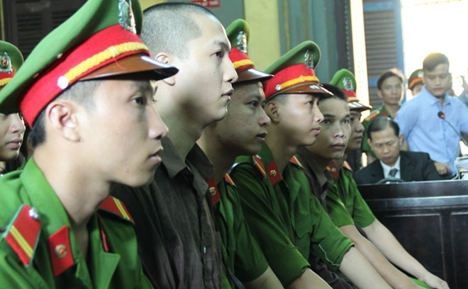 Nóng 24h qua: Ngày 17-11 tử hình Nguyễn Hải Dương - hung thủ giết 6 người ở Bình Phước Nóng 24h qua: Ngày 17-11 tử hình Nguyễn Hải Dương - hung thủ giết 6 người ở Bình Phước
