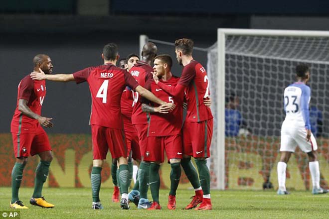 Bồ Đào Nha - Mỹ: Ronaldo "ẩn mình", cả gan vuốt râu hùm Bồ Đào Nha - Mỹ: Ronaldo "ẩn mình", cả gan vuốt râu hùm
